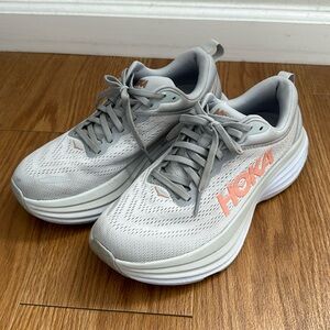 Hoka One One Bondi 8, size 7